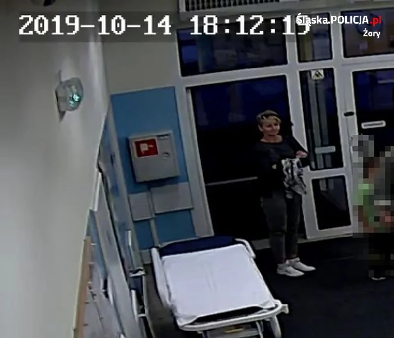Śledczy apelują o pomoc w znalezieniu kobiety, która udzieliła pomocy potrąconmu
