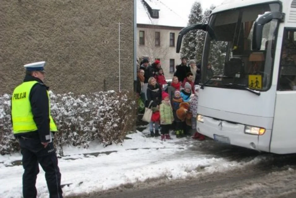 "Bezpieczne ferie 2020". Policja sprawdza autobusy i kierowców