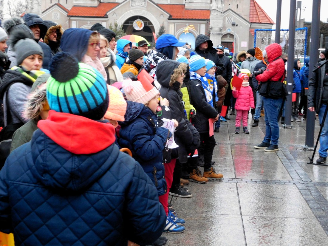 protest na rynku w sprawie finansowania sportu w Rudzie Śląskiej 10