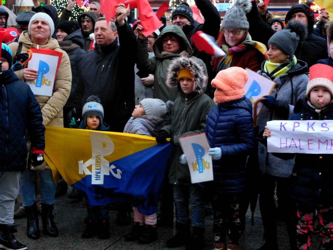 protest na rynku w sprawie finansowania sportu w Rudzie Śląskiej 14