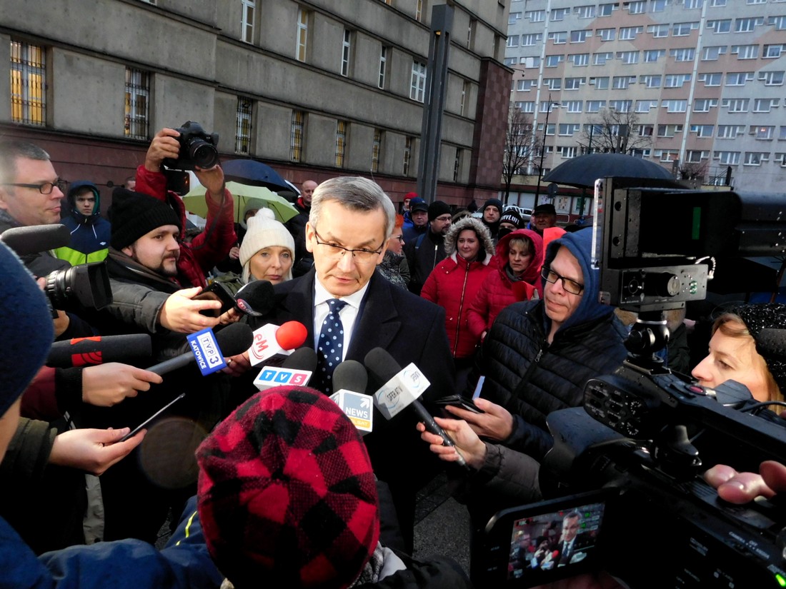 protest na rynku w sprawie finansowania sportu w Rudzie Śląskiej 25