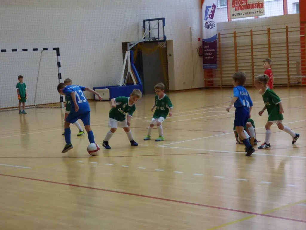 XII Halowy turniej piłki nożnej dla uczniów klas 4 - 6