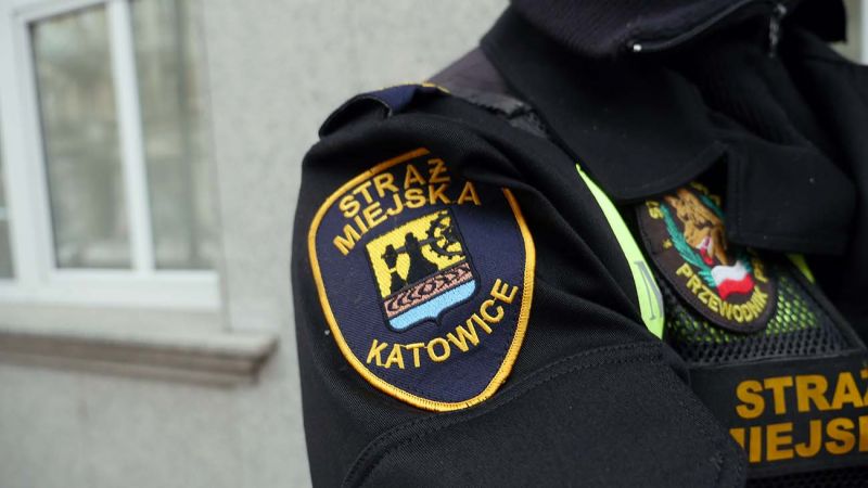 Strażnicy miejscy z Katowic zawieszają protest – od piątku znowu będą wystawiać mandaty