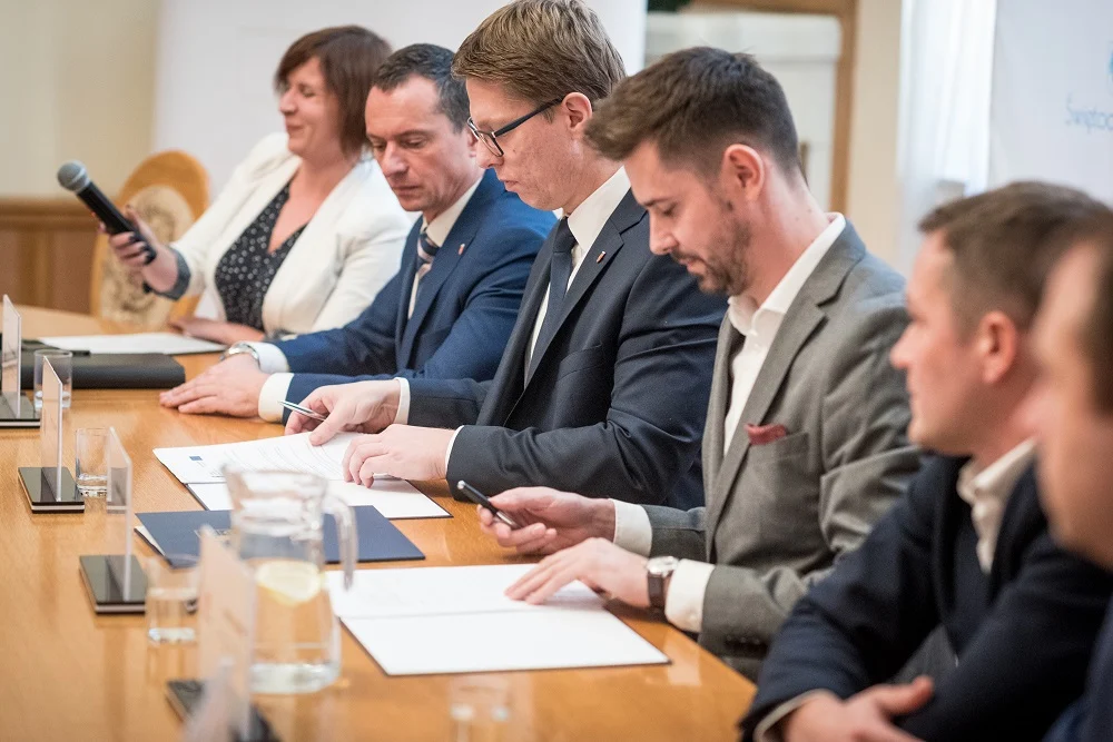 Umowa na remediację stawu Kalina podpisana!