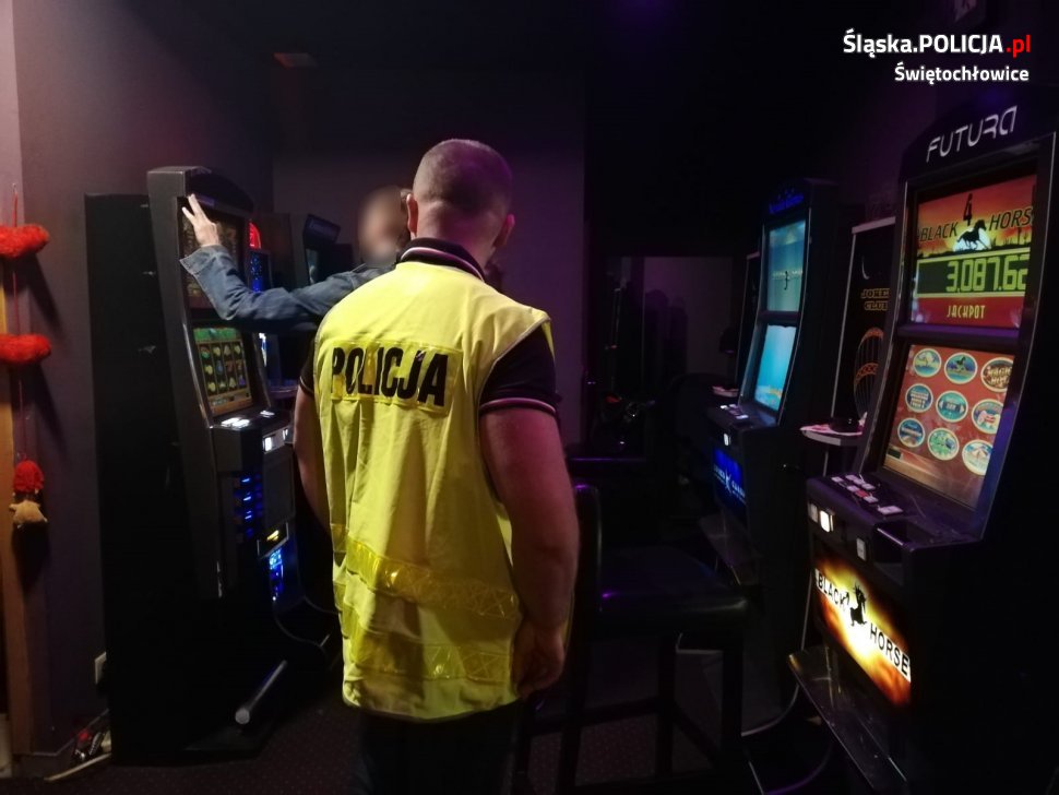 Świętochłowiccy policjanci po raz kolejny uderzyli w nielegalny hazard