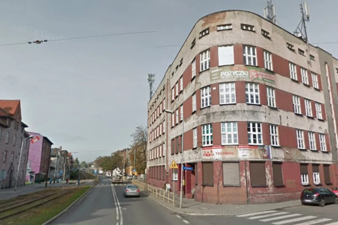 Budynek przy Chorzowskiej 64 nie będzie sprzedany - miasto dementuje post D. Kostempskiego