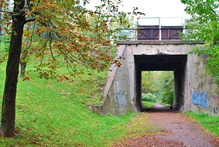 Ścieżka rowerowa „Pnioki – Skałka” w Chorzowie będzie przebiegać obok dzikich wysypisk?