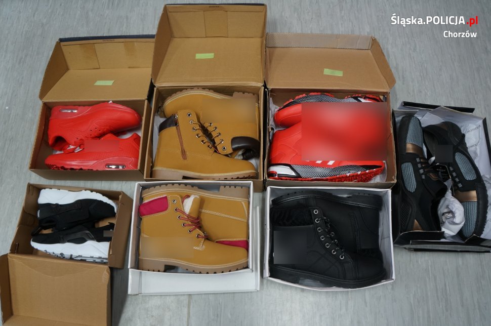 Chorzów: Policjanci zabezpieczyli podróbki towarów i przedmioty przypominające broń