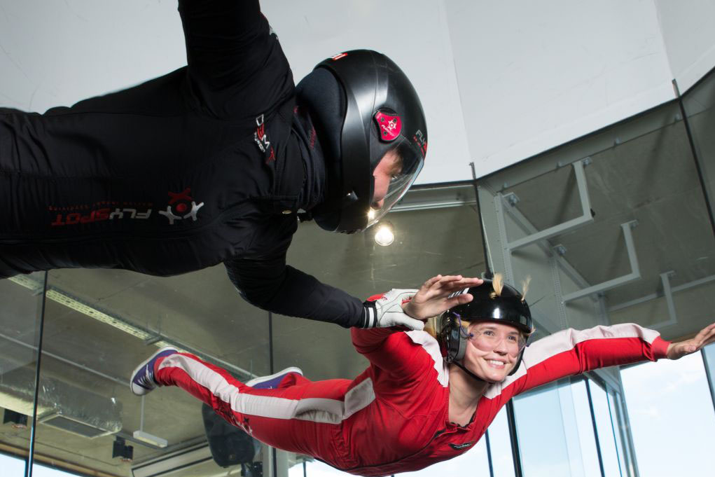 Niesamowite emocje dla każdego! Loty w tunelu aerodynamicznym w Katowicach