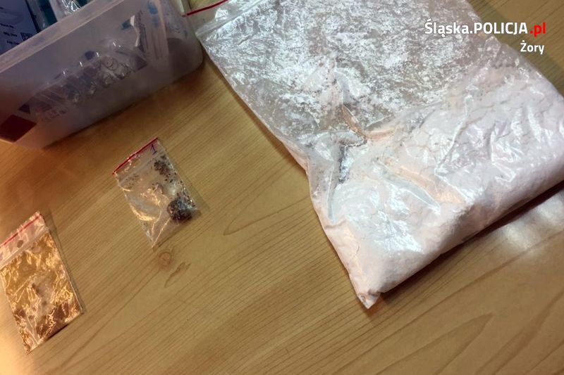 Policjanci znaleźli w samochodzie 29-latka ponad 60 gramów narkotyków!