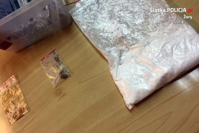 Policjanci znaleźli w samochodzie 29-latka ponad 60 gramów narkotyków!