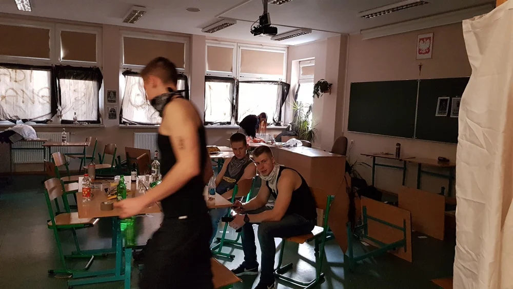 Żakinada 3 LO 18