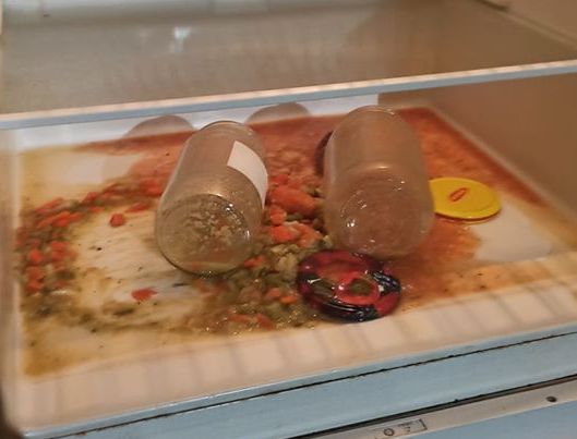 JadłoDzielnia w Kochłowicach znowu została zabrudzona. Mieszkańcy nie szanują inicjatywy?