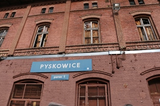 Dofinansowanie projektu "Termomodernizacja byłego dworca kolejowego w Pyskowicach"
