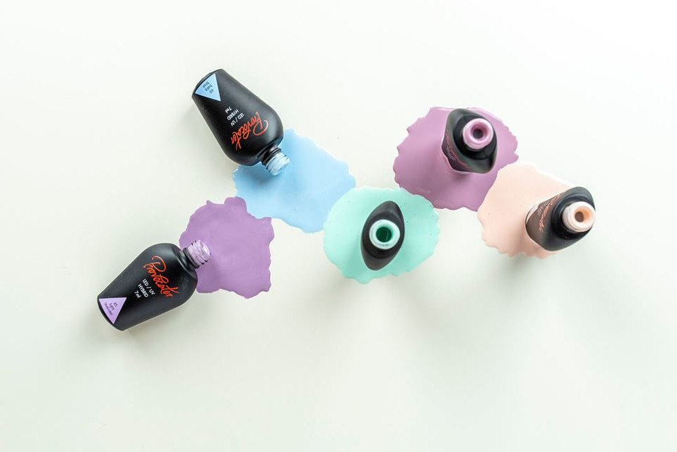 Lakiery hybrydowe- trendy 2020