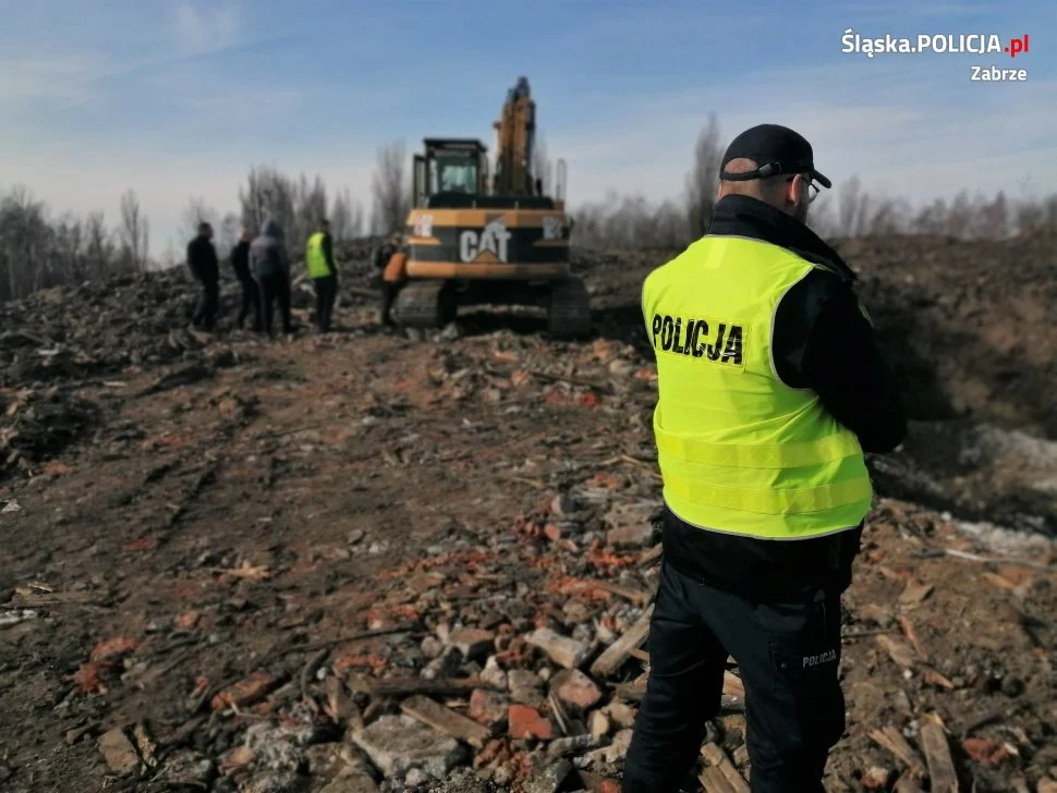 Policjanci z Zabrza i Bytomia udaremnili powstanie nielegalnego składowiska odpadów
