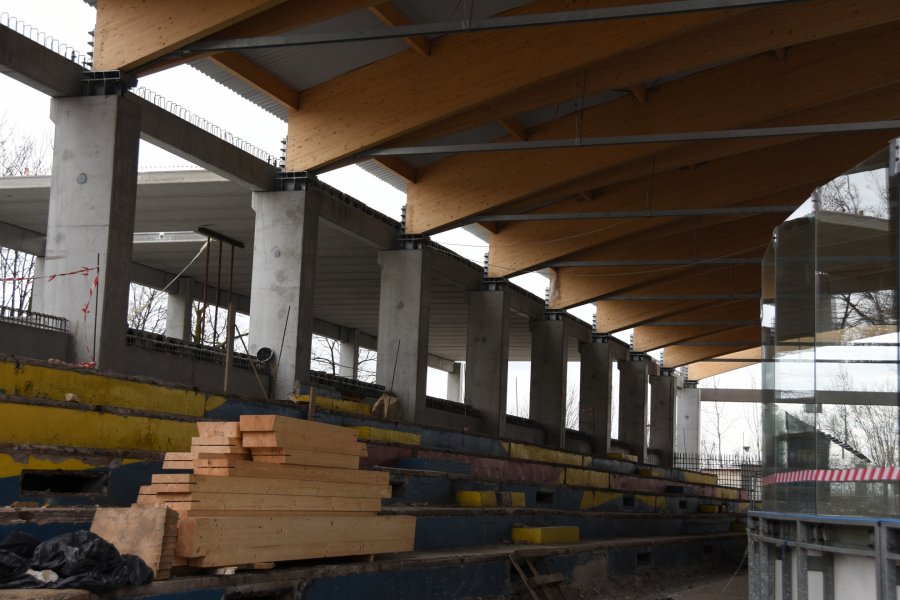 Postęp prac na lodowisku przy Pułaskiego w Bytomiu jest imponujący