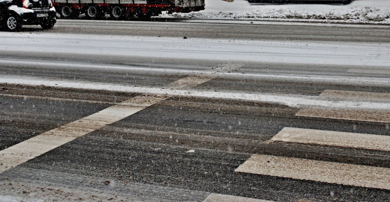 Tragedia w Sosnowcu. Mężczyzna zmarł w pobliżu przejścia dla pieszych