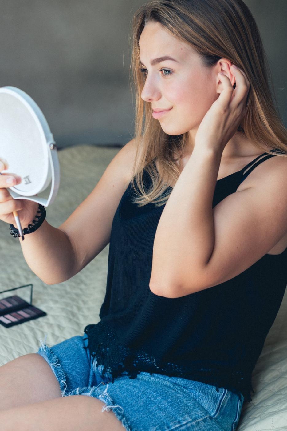 Herbatka z babki szerokolistnej - jak wpływa na kondycję zdrowotną?