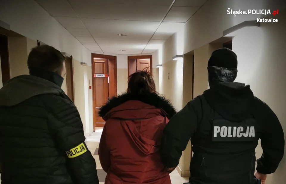 Pijana 26-latka ugodziła nożem dwie znajome kobiety. Usłyszała już zarzuty