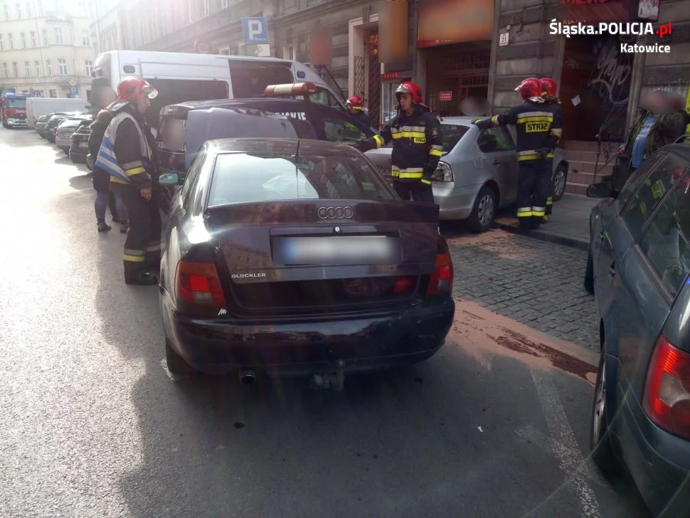 Pijany kierowca uszkodził 7 samochodów. 51-latek usłyszał zarzuty