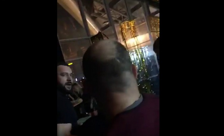 Ten mężczyzna podejrzewany jest o pobicie. Rozpoznajesz go? Powiadom policję!