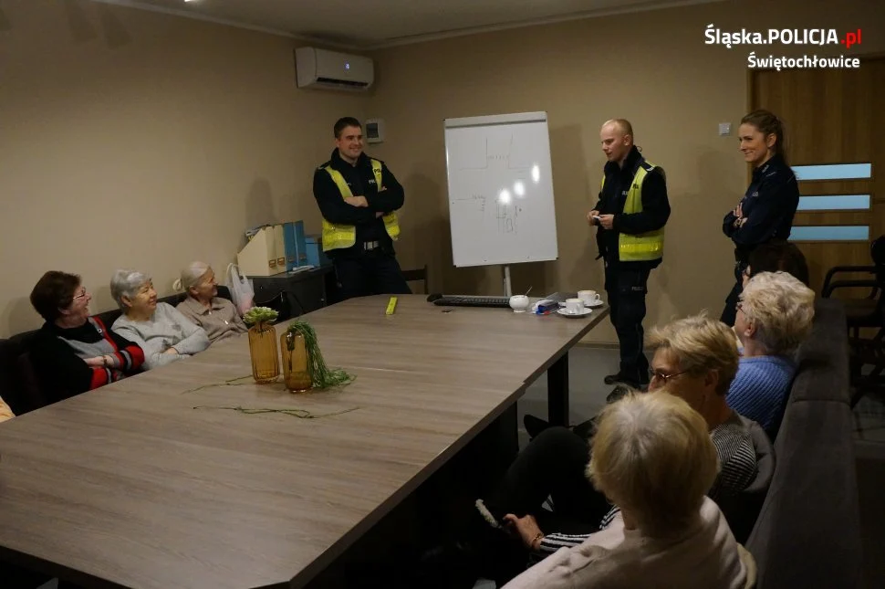 O bezpieczeństwie z świętochłowickimi seniorami