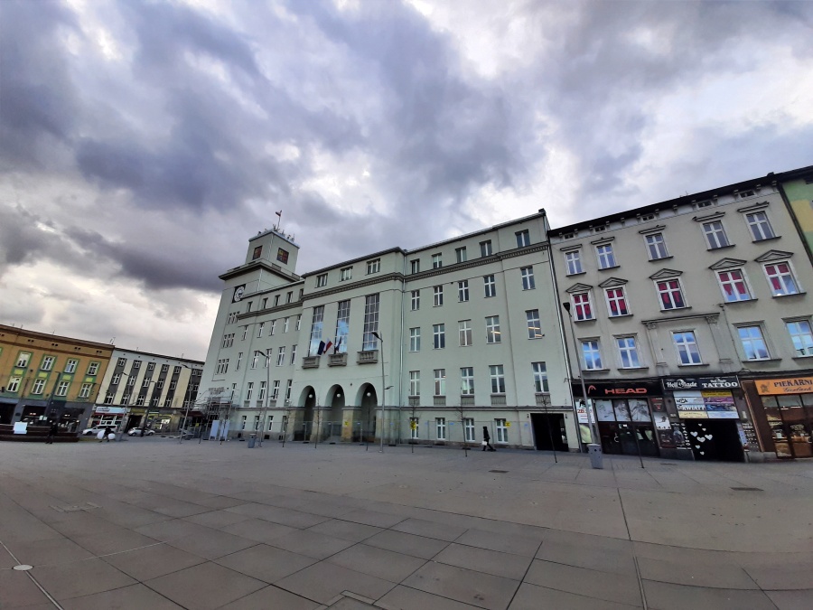 W Chorzowie urzędową przesyłkę dostarczy goniec. Tak ma być taniej niż przez Pocztę Polską