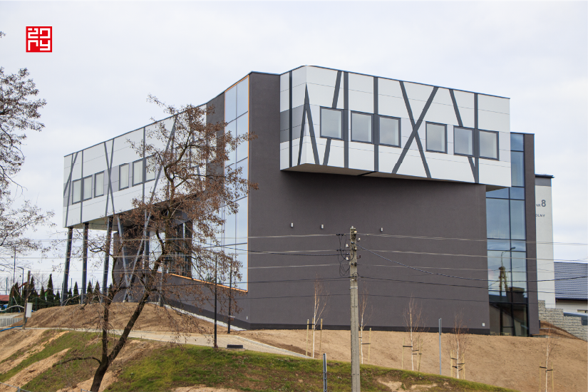 Żory: Zakończono rozbudowę szkoły w Rogoźnej