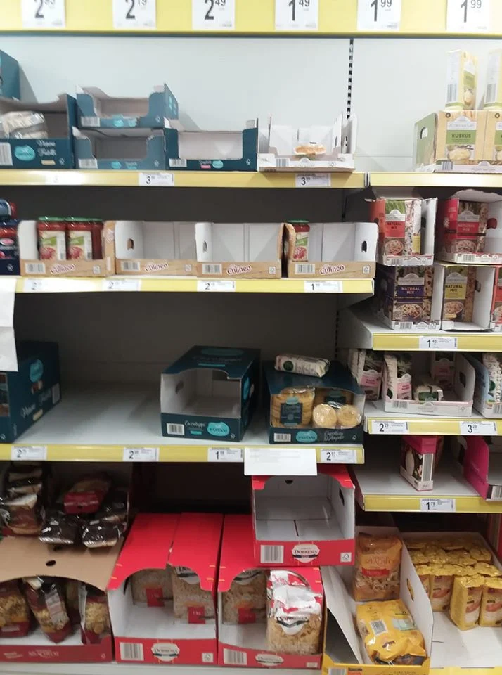 Koronawirus. Puste sklepy 4