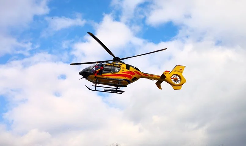 Na terenie kopalni Bielszowice lądował helikopter LPR. Ranny został jeden górnik