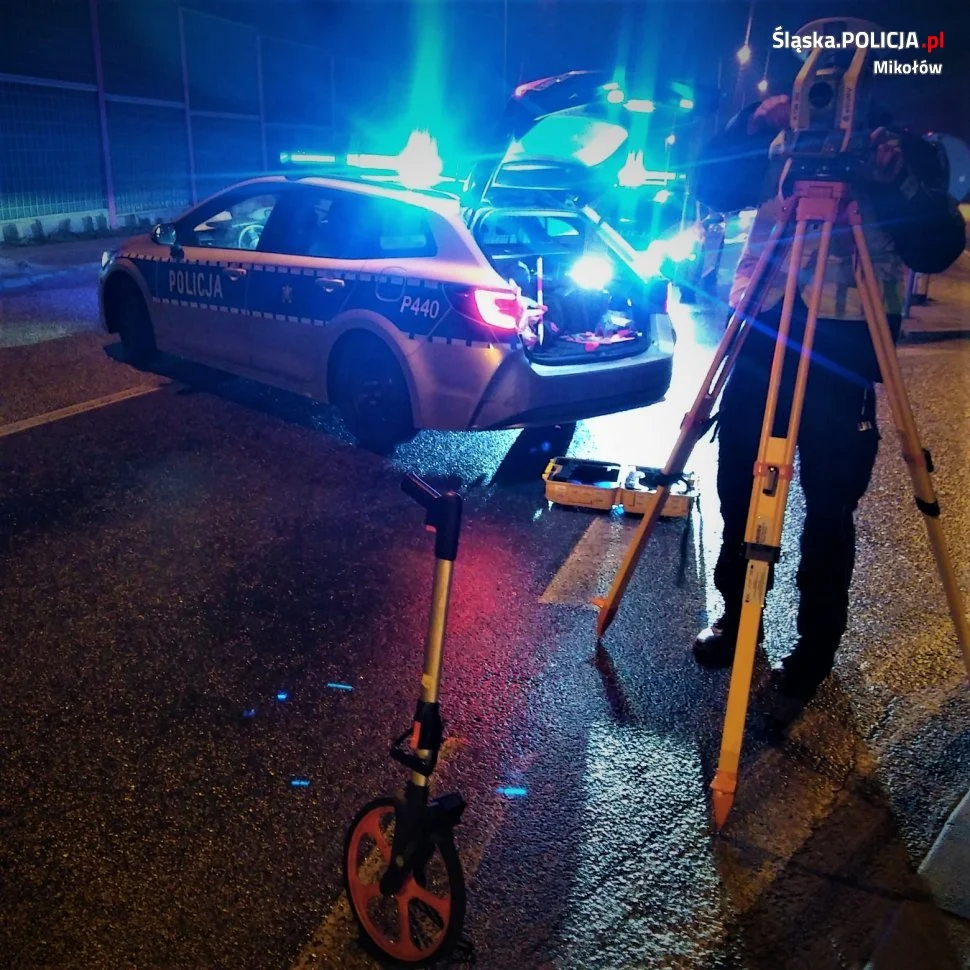 Śmiertelny wypadek przy ul. Gliwickiej w Mikołowie. Nie żyje potrącony 56-latek