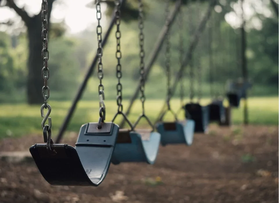 Place zabaw i siłownie pod chmurką - prezydent Katowic apeluje by z nich nie korzystać!