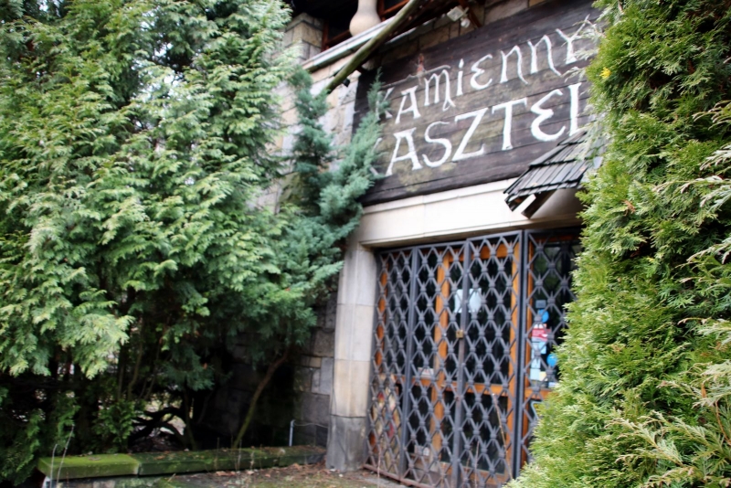 Trwają prace przy Kamiennym Kasztelu. To kultowy obiekt w Parku Śląskim