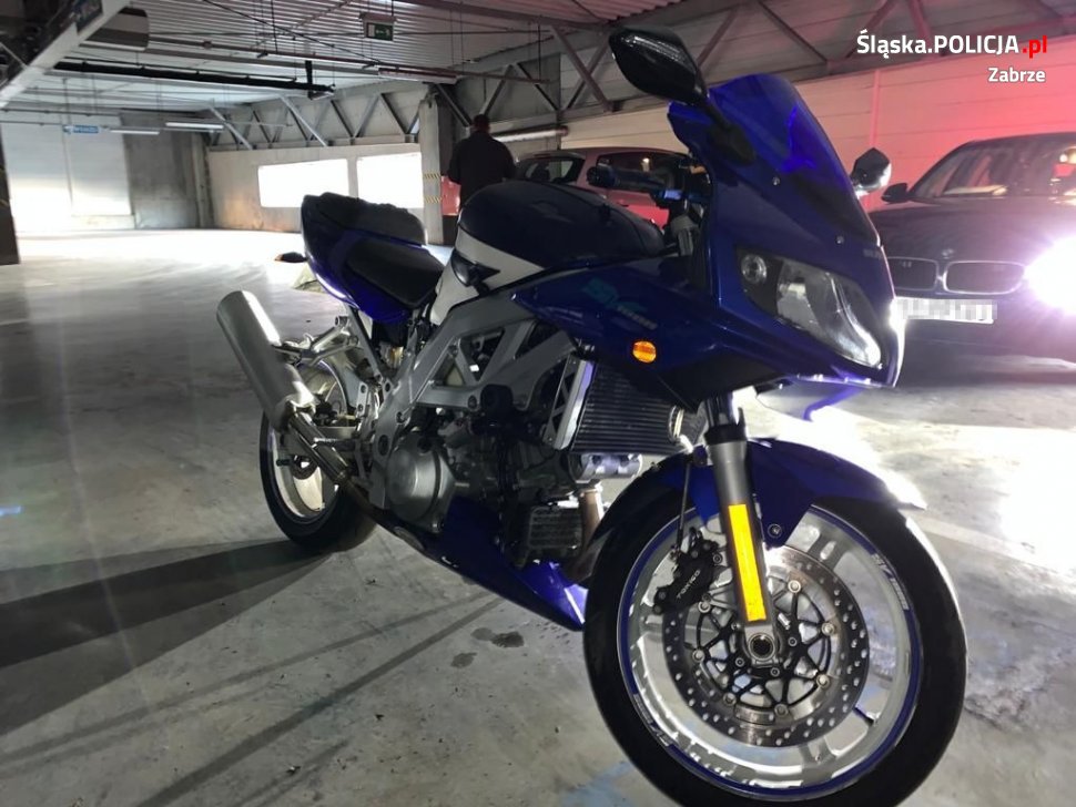 Policjanci z Zabrza zatrzymali 19-latka podejrzanego o kradzież motocykla