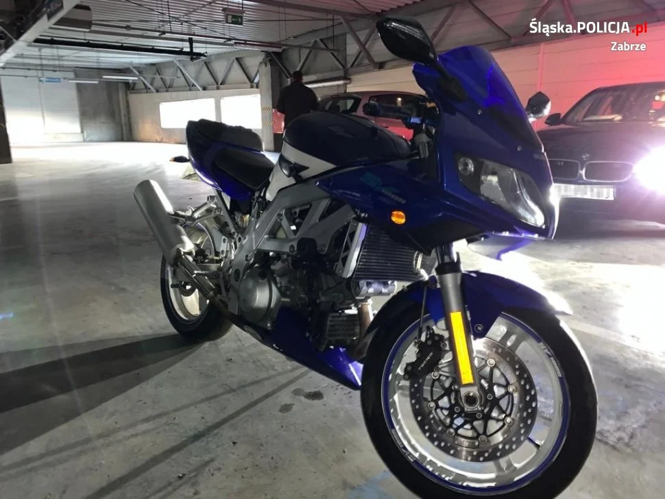 Policjanci z Zabrza zatrzymali 19-latka podejrzanego o kradzież motocykla