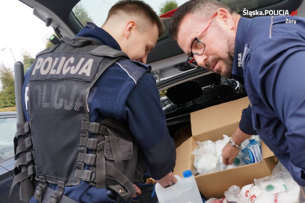 Po raz kolejny do żorskich policjantów trafiły środki ochrony sanitarnej