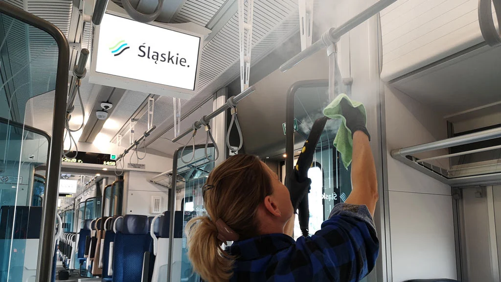 Koleje Śląskie wprowadzają wzmożone działania prewencyjne w związku z koronawirusem