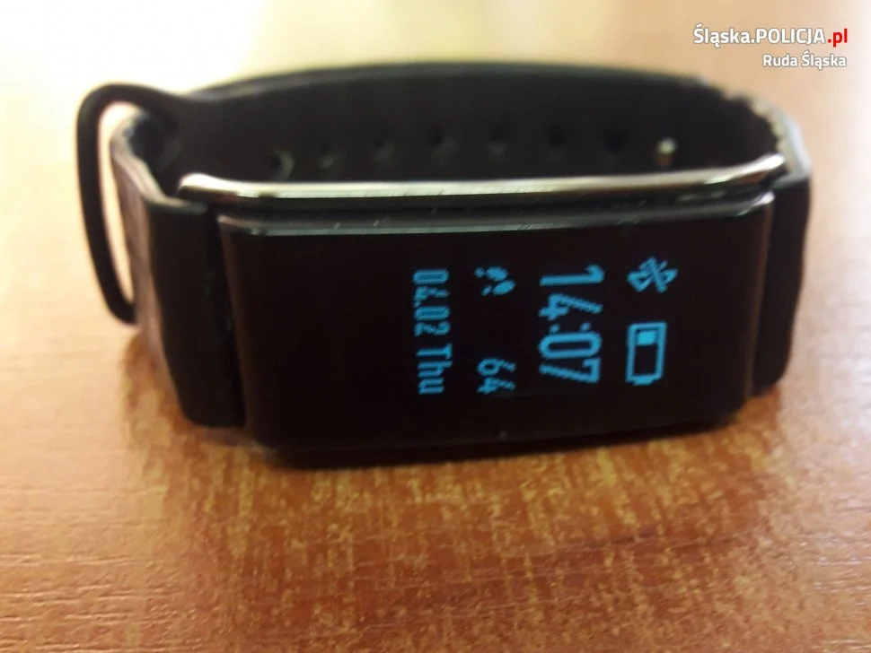Dzielnicowy szuka właściciela zegarka - smartwatch