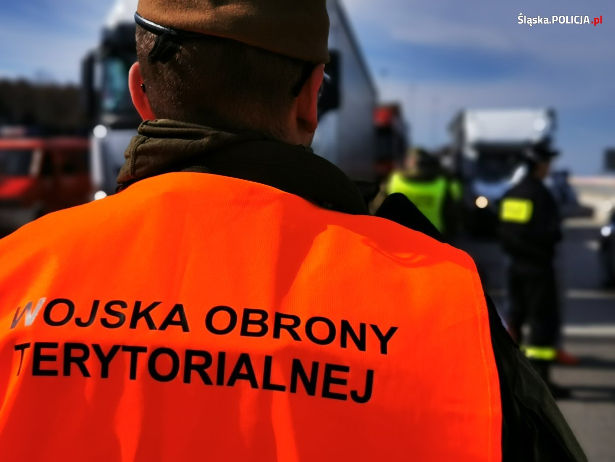Śląscy policjanci kontrolują i konsekwentnie egzekwują nowe przepisy prawa