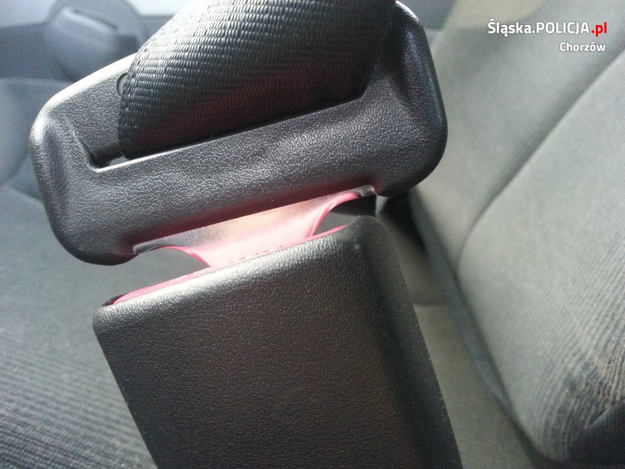 Przypnij duszę do ciała. Policjanci przypominają o pasach bezpieczeństwa