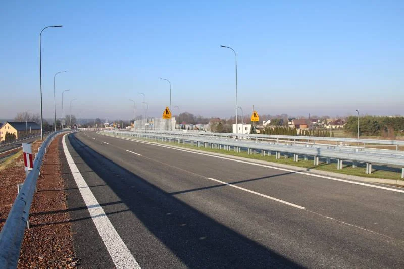 Kolejne przejście na modernizowanej w Tychach DK44