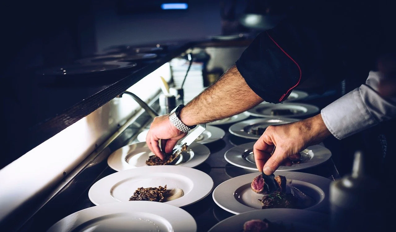 Okap do gastronomii - jak wybrać, żeby wybrać dobrze?
