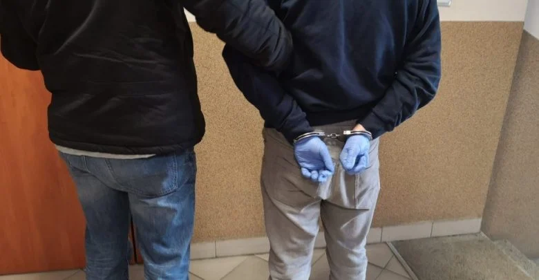 Pijany mężczyzna i ulatniający się gaz. O krok od tragedii w Mysłowicach