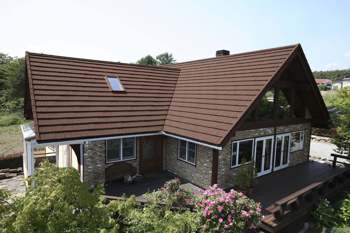 Silny wiatr stanowi problem? Zabezpiecz swój dom i ciesz się spokojem!