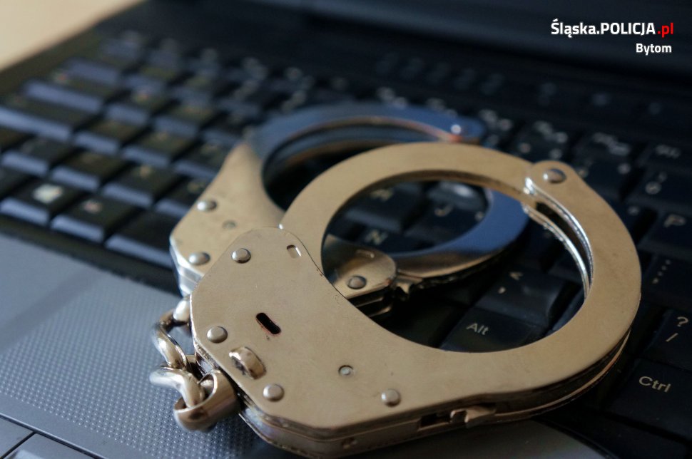 Klikasz w link i... możesz stracić pieniądze