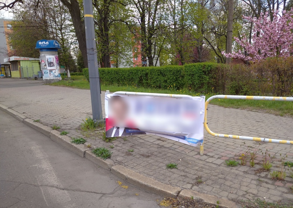 Zakaz wieszania materiałów wyborczych w pasie drogowym w Bytomiu