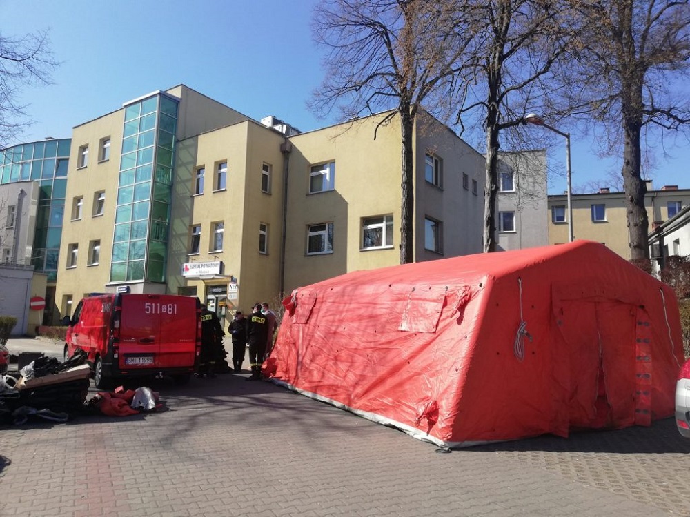 Namioty strażackie jako polowe izby przyjęć