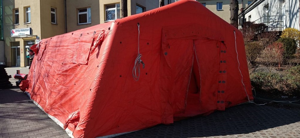 Namioty strażackie jako polowe izby przyjęć