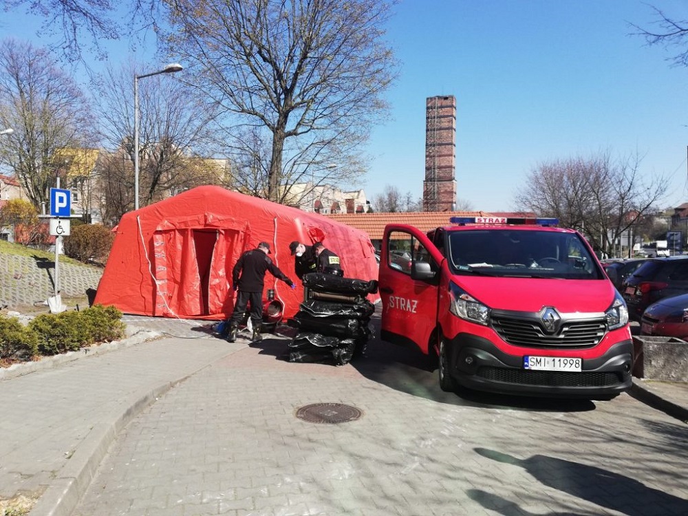 Namioty strażackie jako polowe izby przyjęć